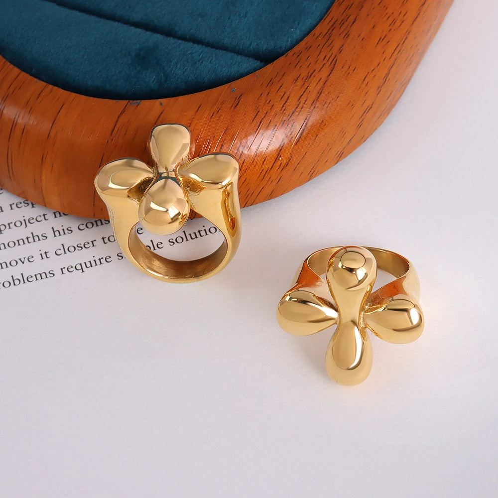 Anello Vintage Flower in acciaio inossidabile